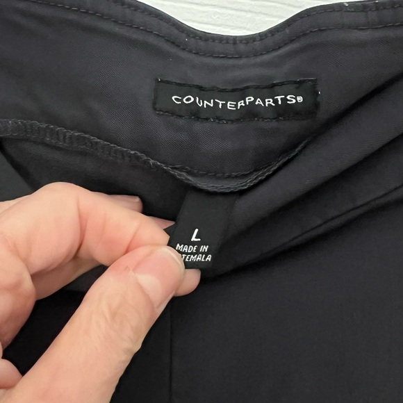 Counterparts Cropped Pants - Side split - Picture 3 of 4